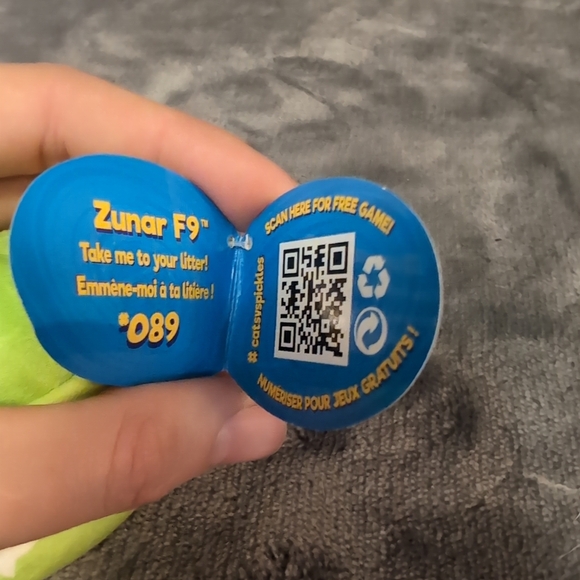 Cats VS Pickles - Zunar F9 - 4" Bean Plush New With Both Tags - Picture 4 of 5